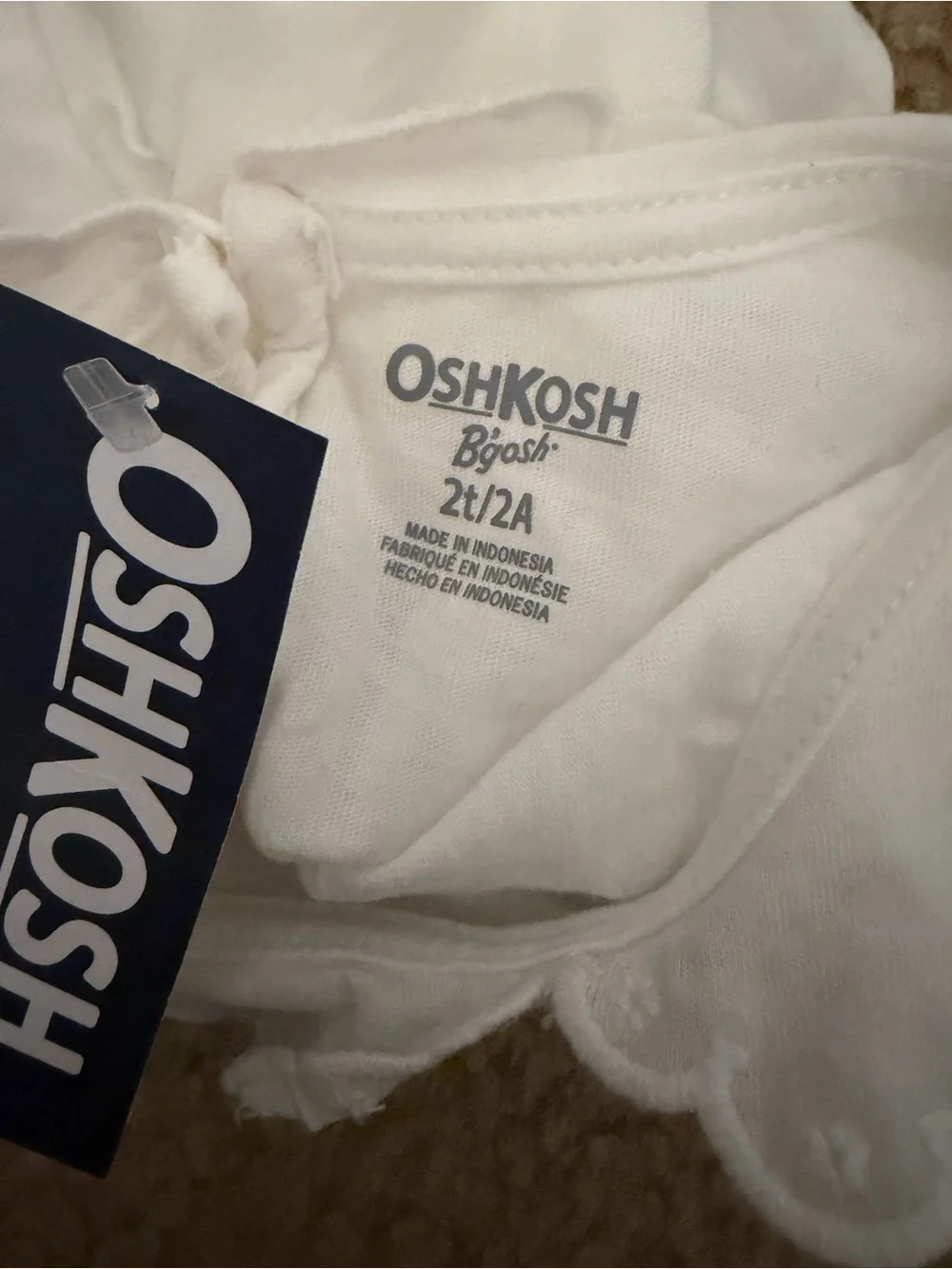 NWT OshKosh B'gosh White Long-Sleeve Top with Scalloped Peter Pan Collar